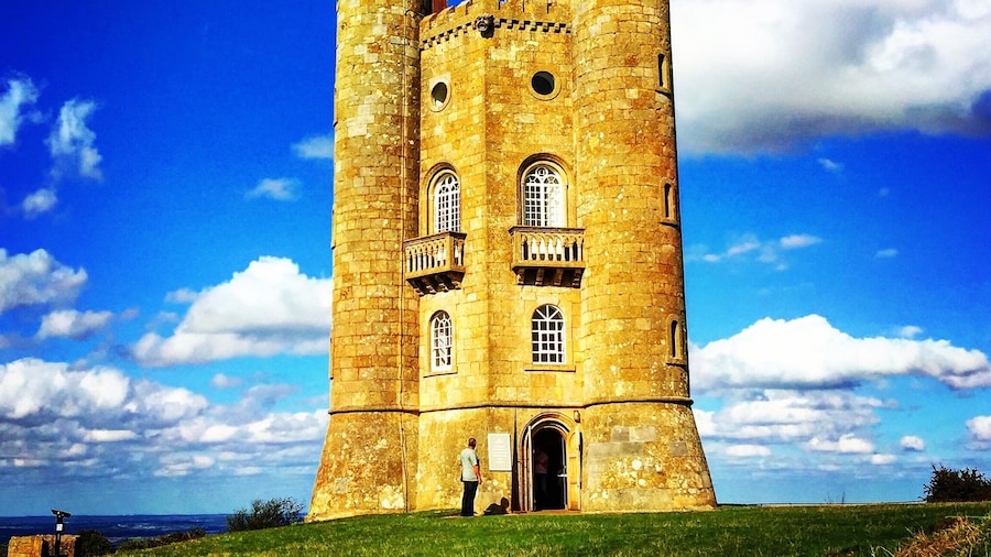 Great views from the top of this tower on a clear day. I believe you can see 5 different counties if my memory serves me correctly. Situated in the Cotswolds, we took some Aussie friends here when they visited us