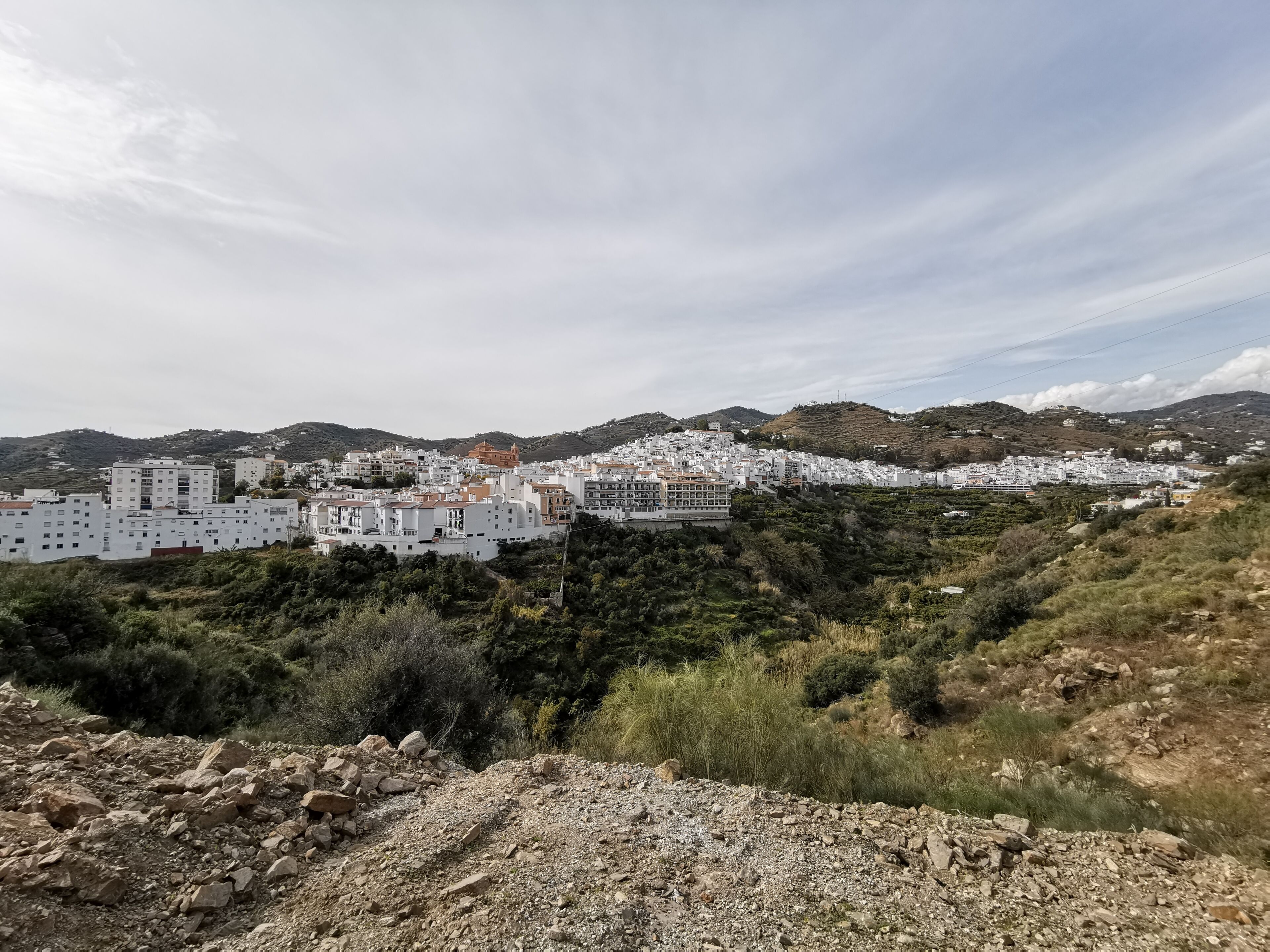 Beautiful town with plenty of hiking trails around. 