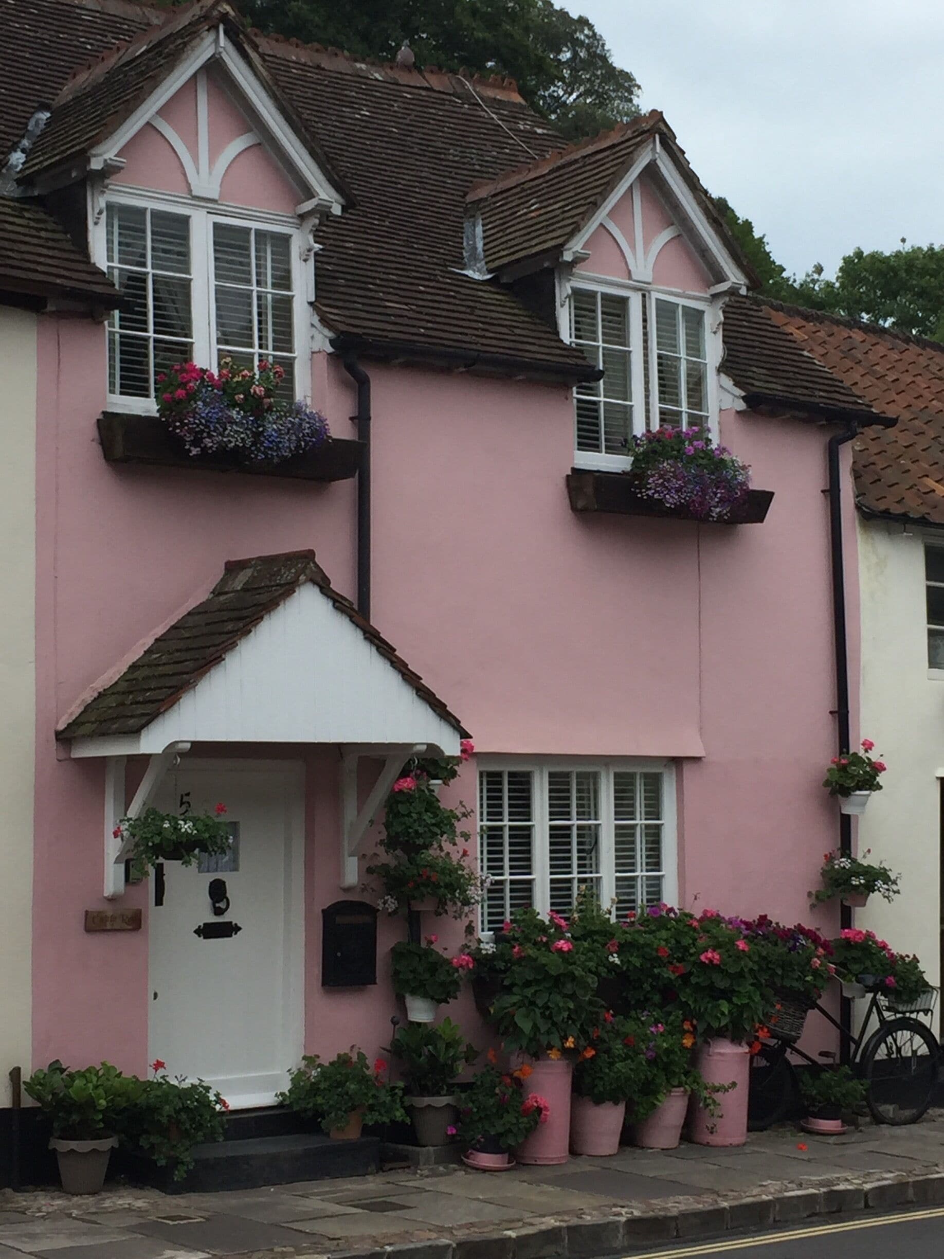 A beautiful pink cottage at the most beautiful village of Dunster.
