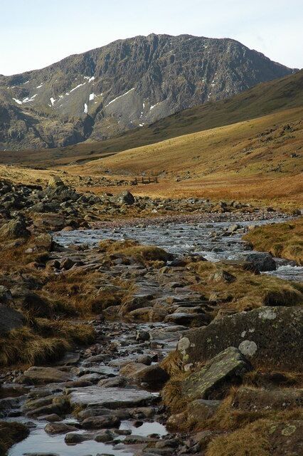 Styhead Gill and Lingmell View up Styhead Gill to Sty Head Pass with Lingmell beyond.