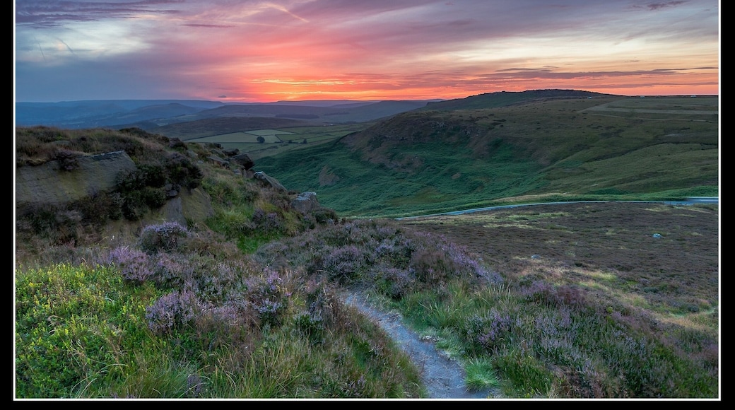 Beautiful sunset on Stannage Edge in the Peak District Derbyshire
I didn't think picture was going to materialise but I waited it out and was awarded with this amazing view