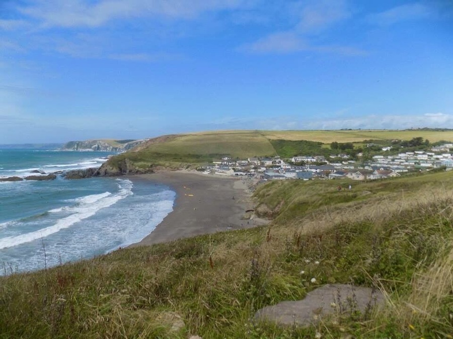 Challaborough Bay in Devon, UK.
#summer #summertime #sun #hot #holiday #vacation #travel #nature #outdoors #getoutside #thegreatoutdoors #neverstopexploring #devon #southdevon #coast #seaside #sea #beach #cliff #southwestcoastpath #challaborough