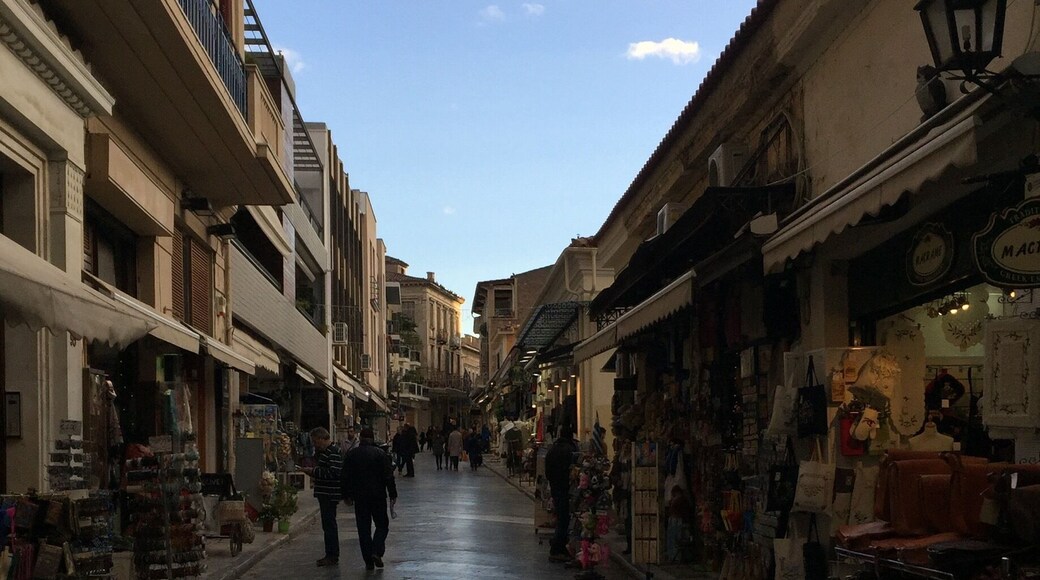 Athens Greece Team Building Shopping!