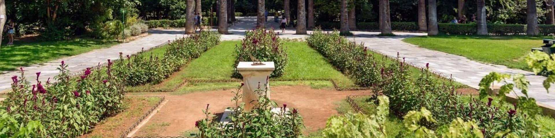 Green, Green and Green again! Here at the national garden you can breath pure air and relax inside this small paradise. Palms and plants around remind me that an amazing season is coming
#lifeatexpedia #athens #garden #green #contest #palms