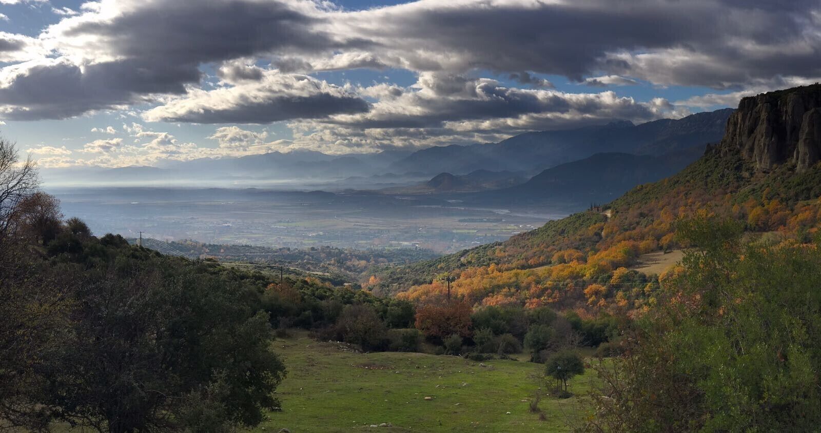 Breathtaking view from meteora monasteries,you can see the  thesally valey in frnd of you,enjoy