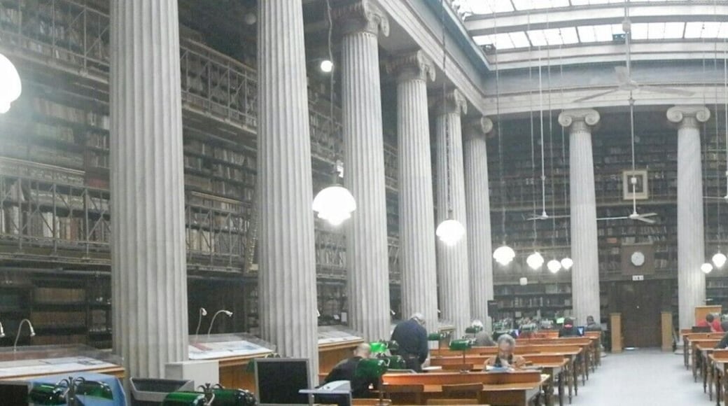 Books are power ... 📙📘📗📕📚📖
#books #library #Greece #Athens