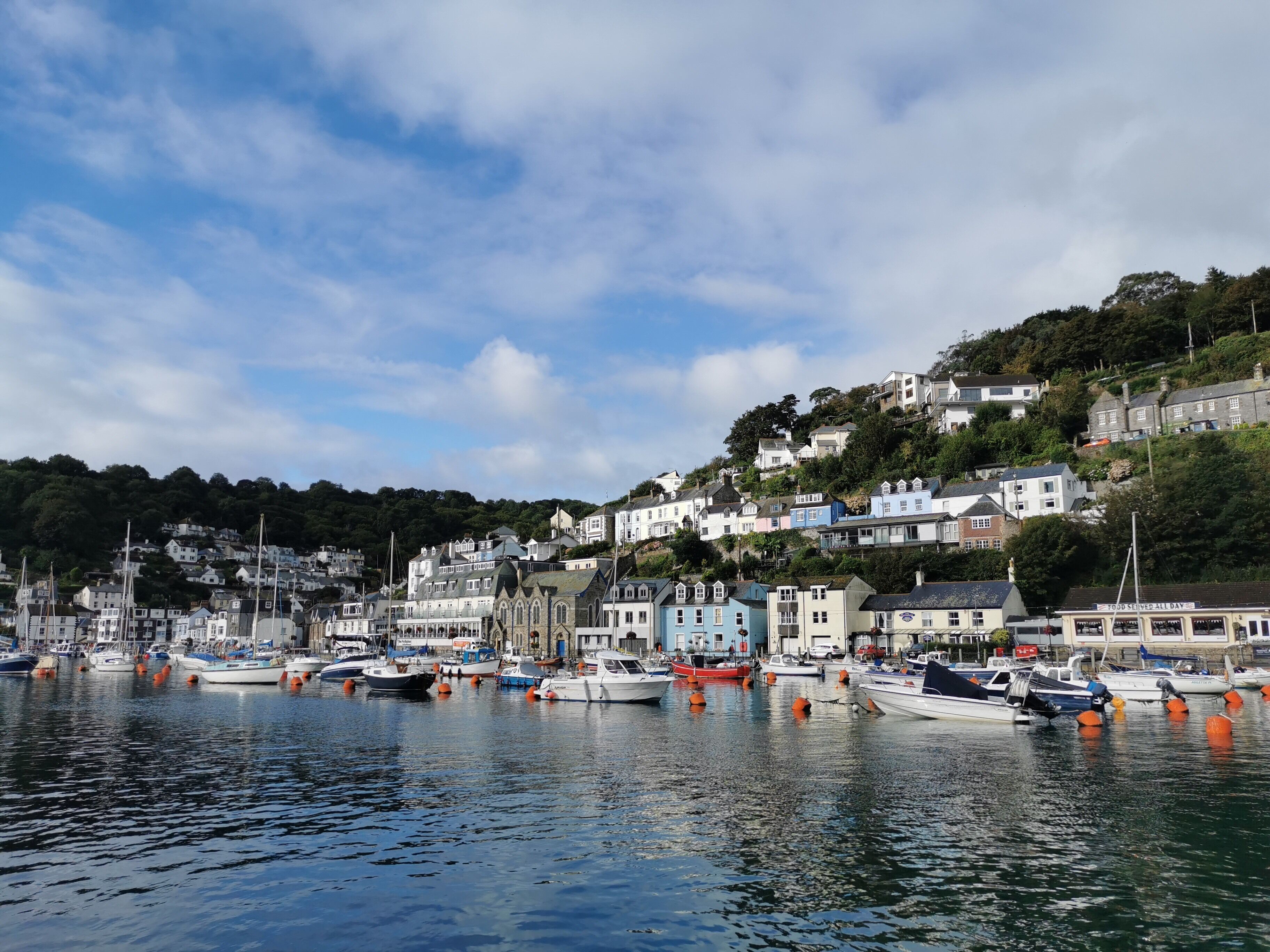 The sprint tide makes Looe look great this time of year