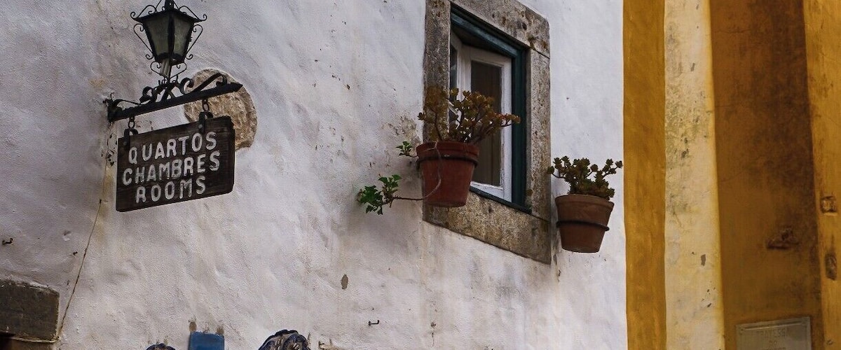 Óbidos is a Portuguese town in the district of Leiria, in the Centre Portuguese region and close to the Atlantic Ocean coast. The name Óbidos comes from the Latin “oppidum”, which means “fortified city”. Definitely a "must see destination" on your next trip to this surprising country.
Find more here http://bit.ly/1NjgnA5