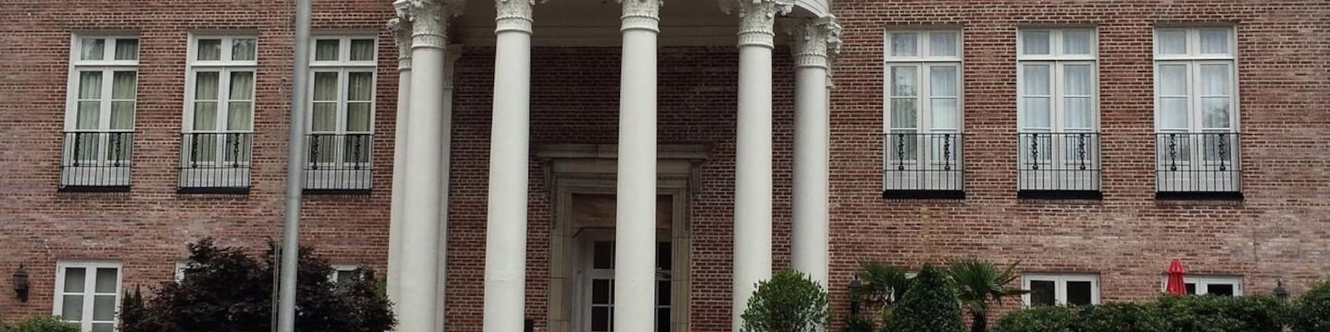 Joseph Habersham Chapter, National Society Daughters of the American Revolution was organized February 12, 1900 at the Executive Mansion. Mrs. William Lawson Peel, first Regent and Mrs. Allen D. Candler, wife of the governor, were among the five founders. The cornerstone was laid January 14, 1922 and the building was completed in 1923. The Hall was designed by Architect Henry Hornbostel, designer of Carnegie Institute of Technology, Emory University and “Callanwolde” of Atlanta.
Colonel Joseph Habersham served in the Revolutionary Army, Continental Congress, and Georgia’s Constitutional Ratification Convention. He was United States Postmaster General from 1795-1801.