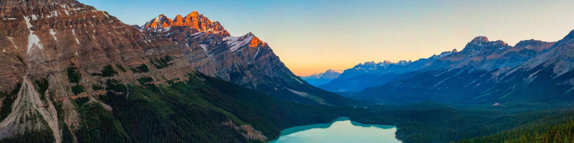 Peyto Lake in Banff National Park, Alberta, Canada at sunrise