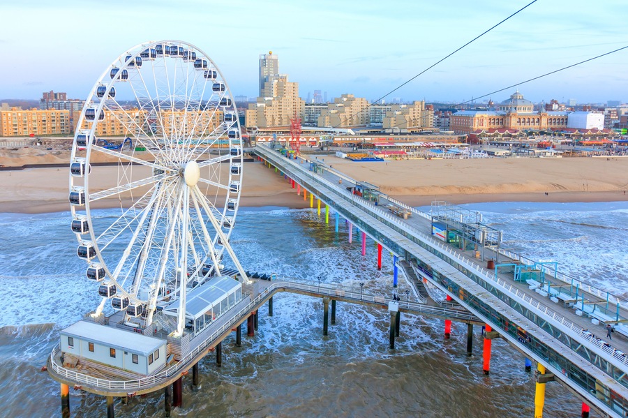 The Ferris Wheel & The Pier at Scheveningen in Netherlands; Shutterstock ID 1050995297; Purchase Order: SP-1394 HA Batch 3 Part 1; Order Number: ; Client/Licensee: HomeAway; Other: To be paid with HA
