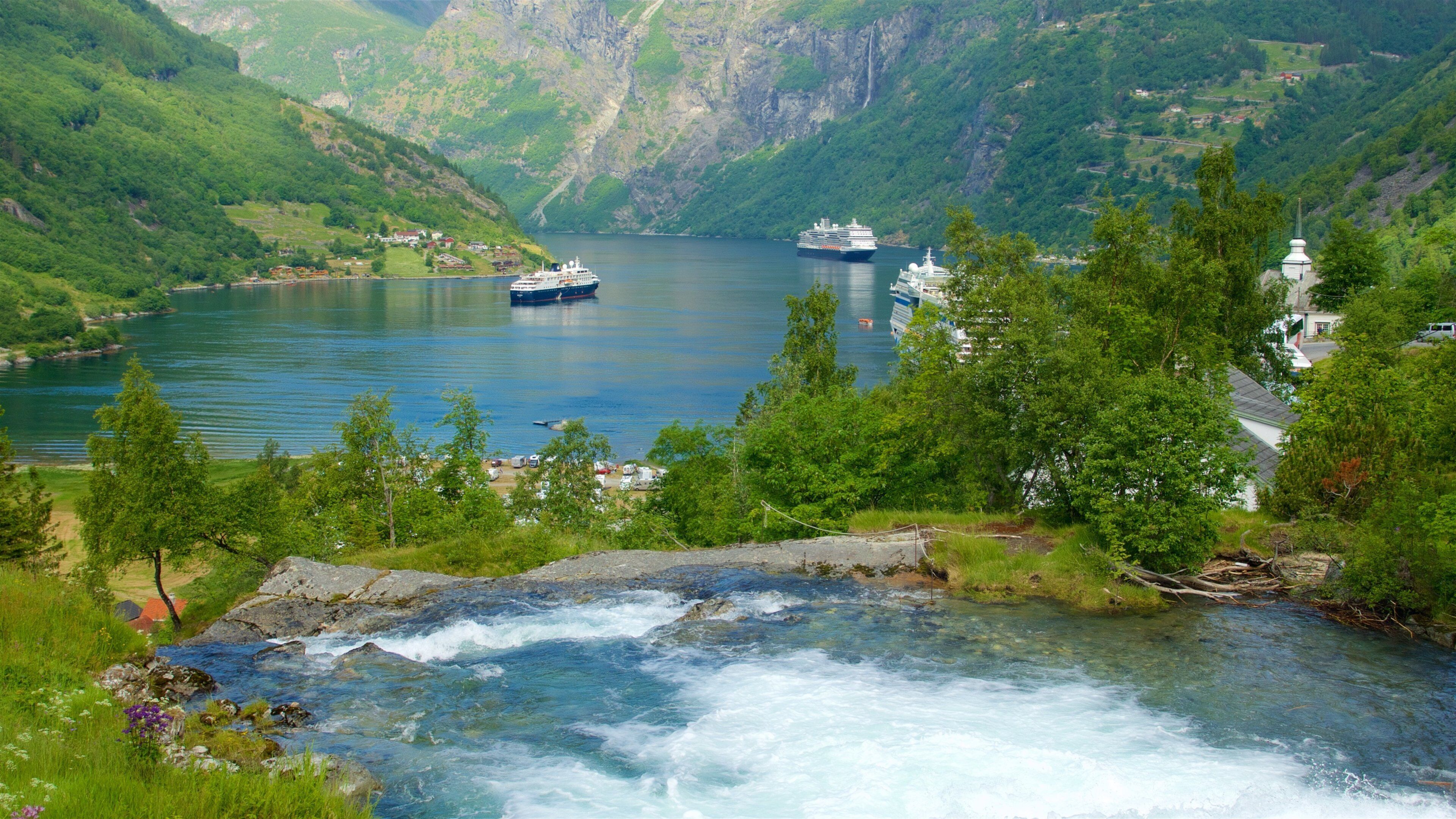 蓋朗厄爾 呈现出 河流或小溪