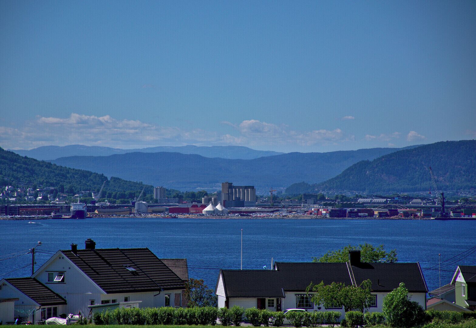 Drammens fjord.
Is it a beautiful location in Norway
 