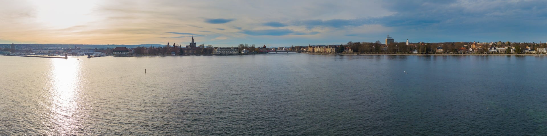 Panorama von Konstanz am Bodensee - Panorama from(Lake of) Constance