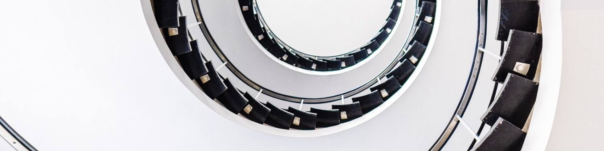 Amazing spiral staircase inside the building of the “La Vaudoise Assurances”. The building was finished in the early 1950s and includes several interesting artworks. #architecture #troveontuesday