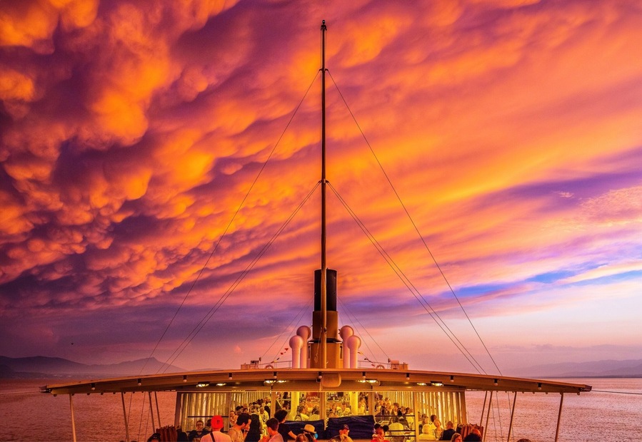 CGN boats regularly cross the Léman between Lausanne, Evian, Nyon, Vevey etc. Taking one of the cruises during sunset can be an amazing experience !