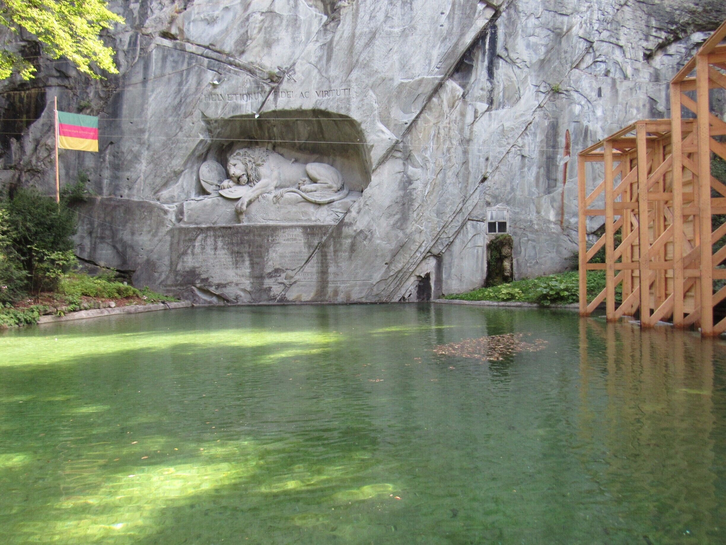 Go to the monument early to avoid crowds and check out the surrounding town of Lucerne for great chocolatiers and cheese fondue!