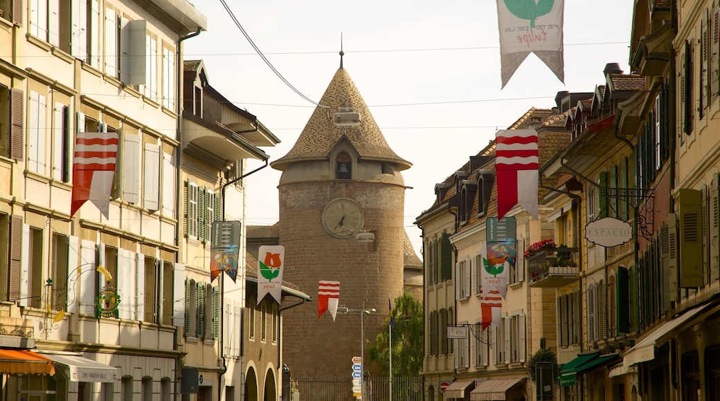 Morges som inkluderer gatescener og kirke eller katedral