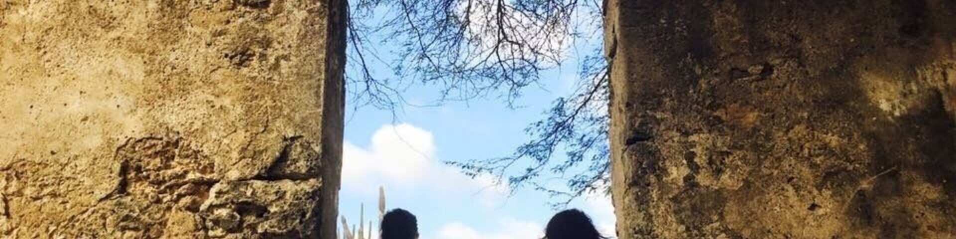 The Balashi Gold Mill was built at the tip of the Spanish Lagoon. Remnants of this once bustling mill are still visible in the pituresque setting near the narrow canyon of rocks known as as the ' Frenchman's Pass'