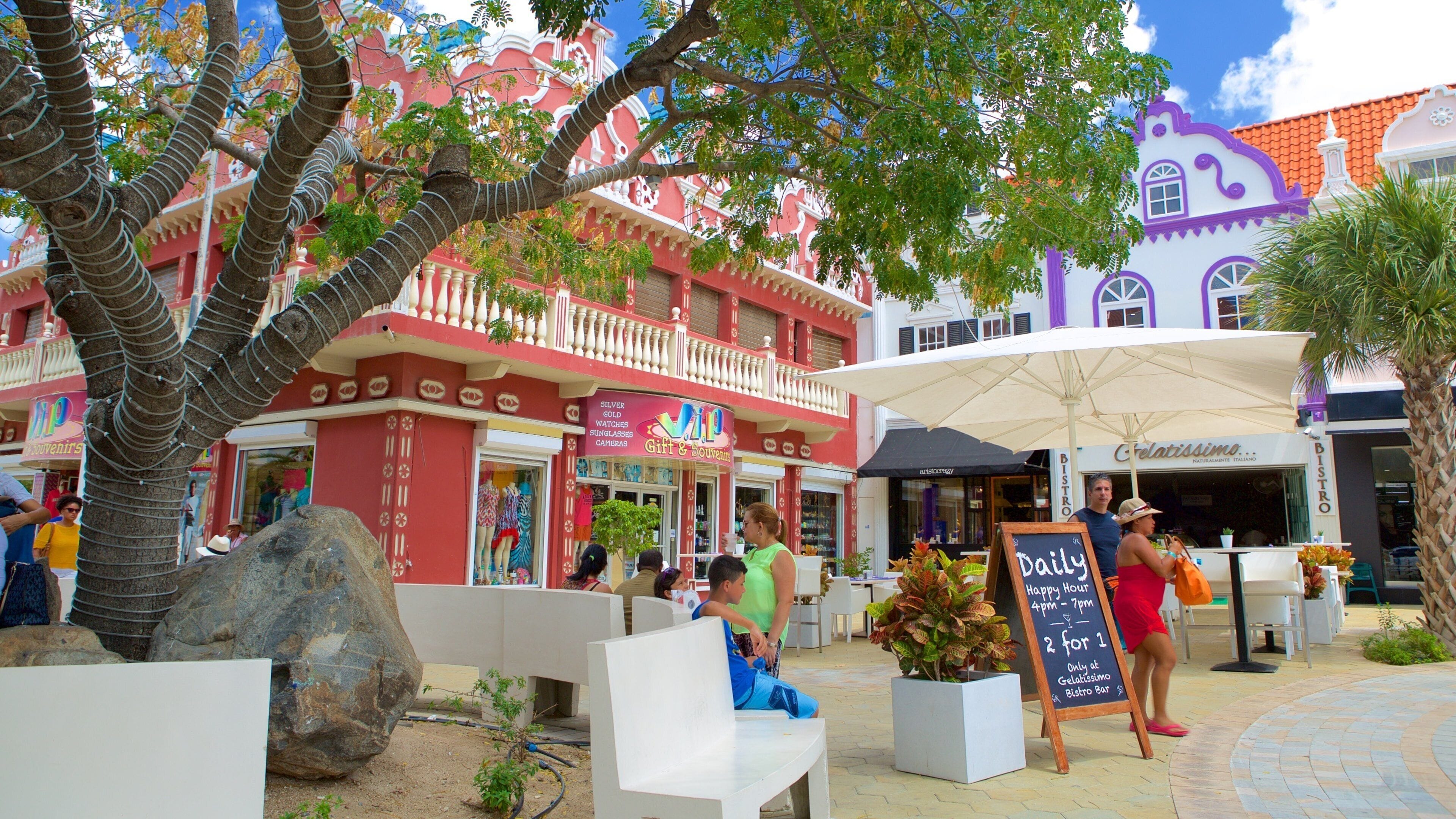 Oranjestad showing street scenes