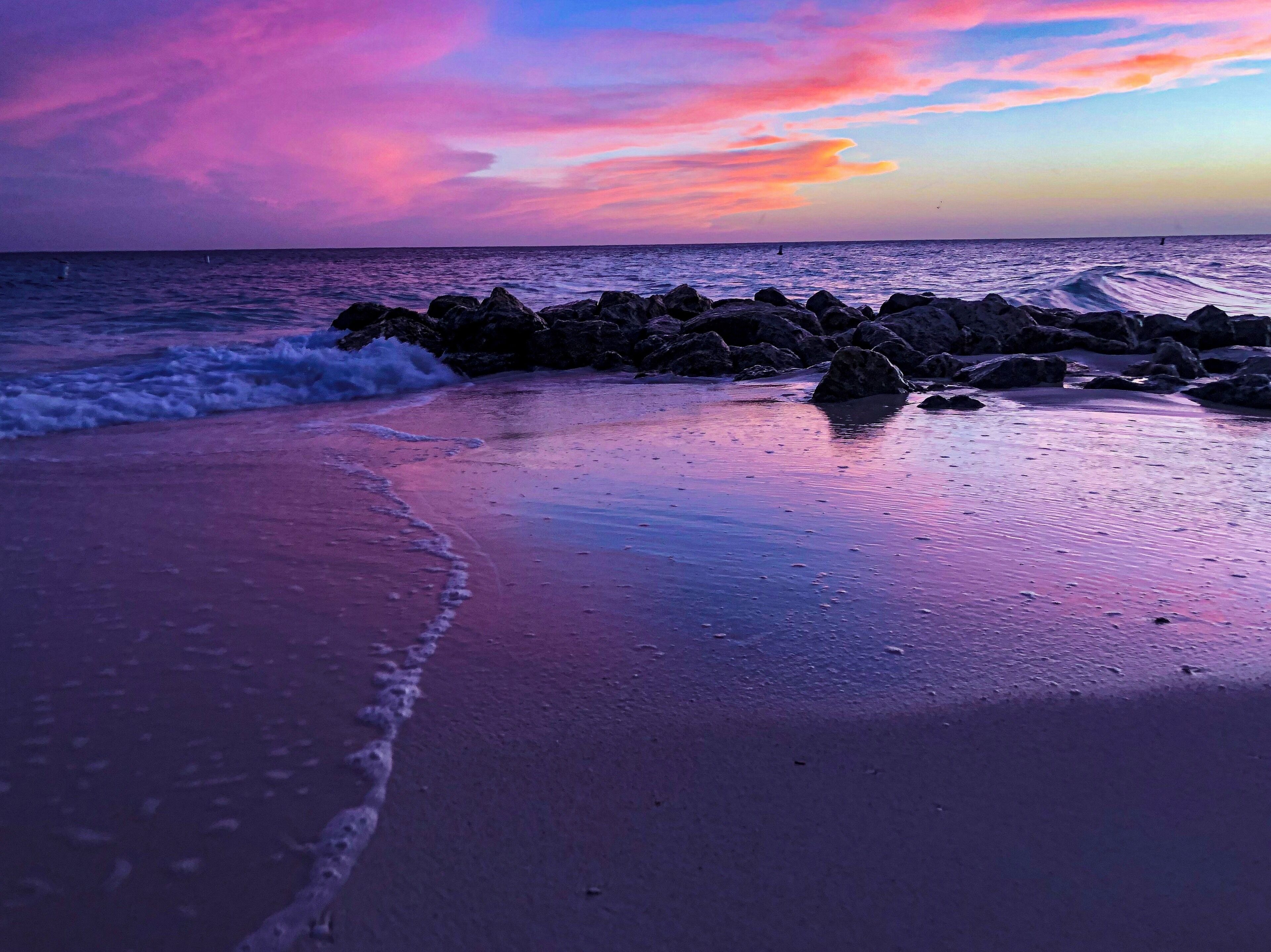An Oranjestad sunset at its finest. Home to the third best beach in the world, Eagle Beach.