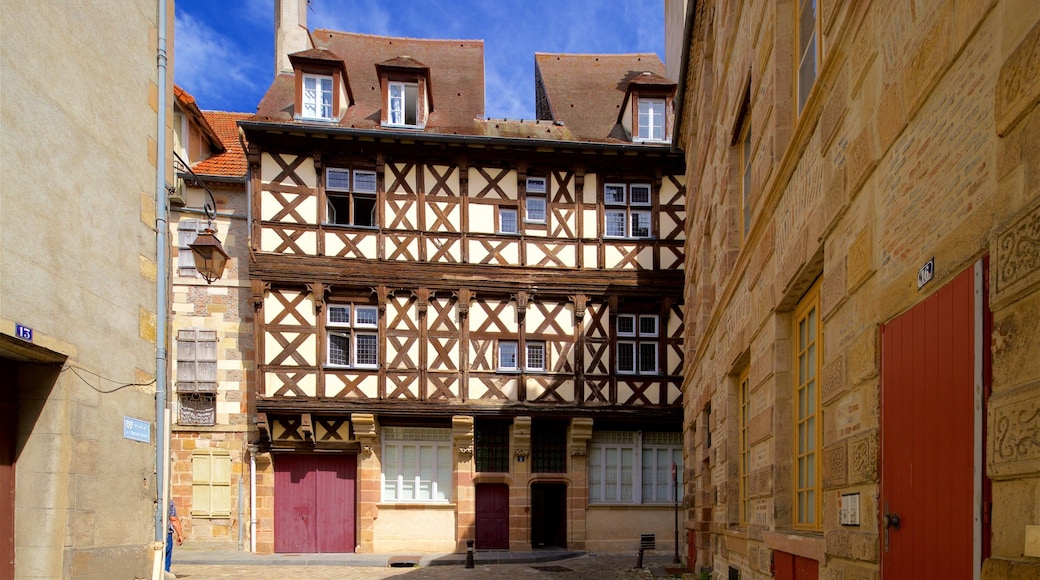 Moulins showing heritage elements