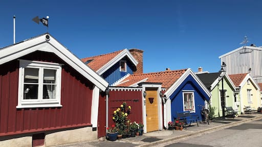Rows and rows of charming colourful cottages and narrow alleys.
#OnTheRoad