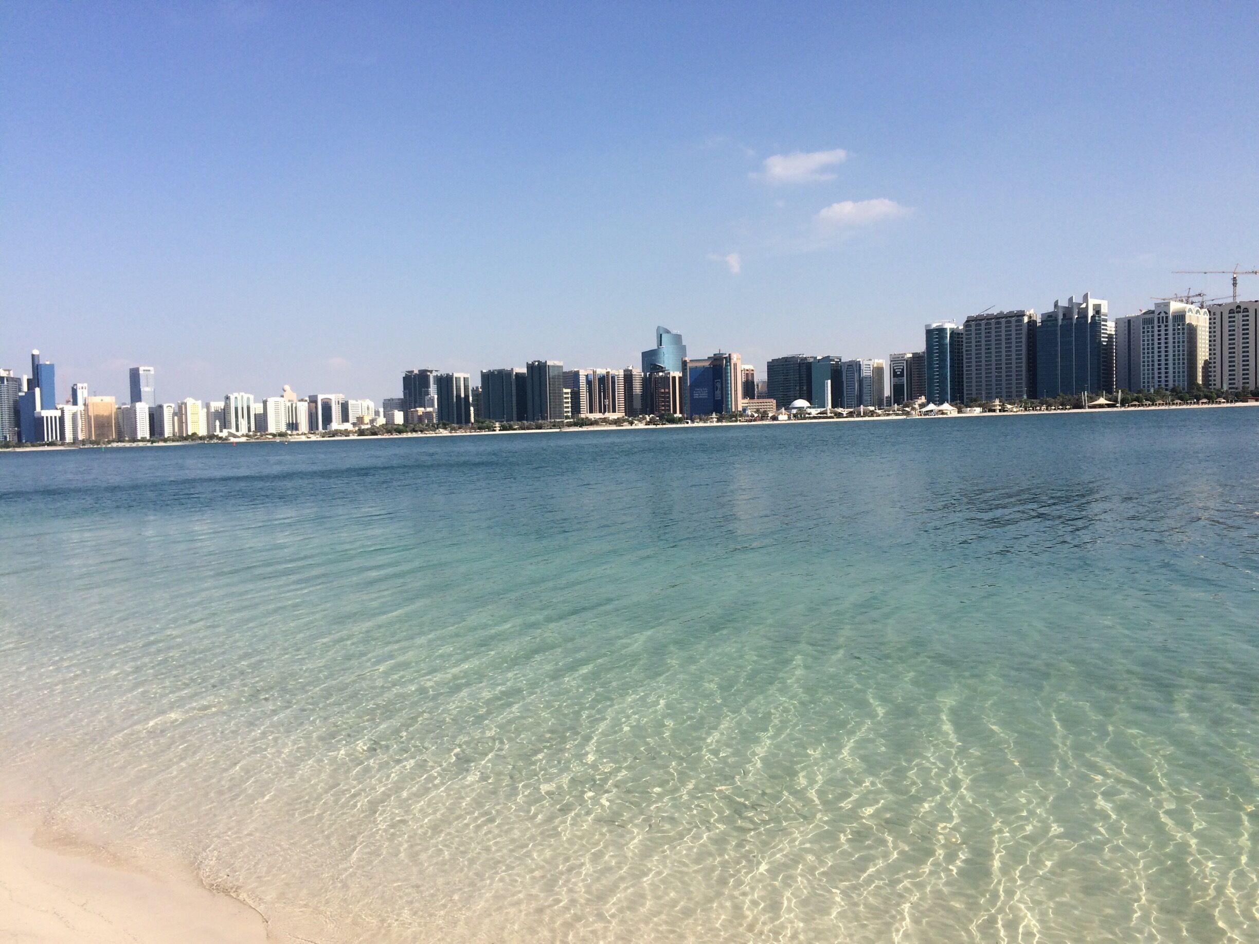 Maybe not your usual beach view, but I am still amazed how clear waters in AD are! #abudhabi #beaches #lifeatexpedia