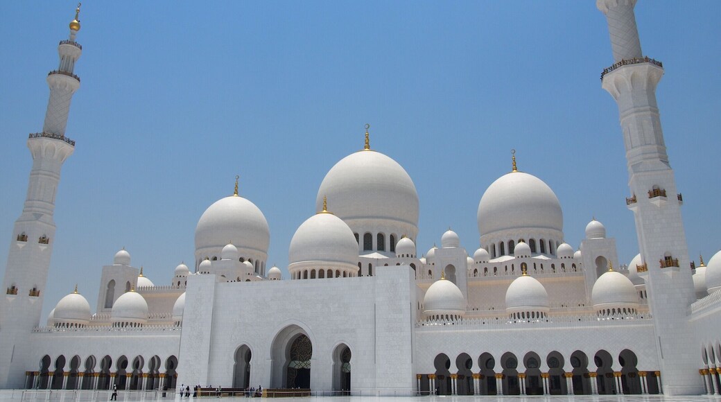 Exterior of the Sheikh Zayed Mosque in Abu Dhabi.
The gleaming white marble structure is massive, holding up to 40,000 worshipers at one time. It shimmers in the desert heat. The vast marbled courtyards punctuated by archways, mosaic tile surfaces, pools and fountains make it truly a gorgeous site to behold.
#architecture