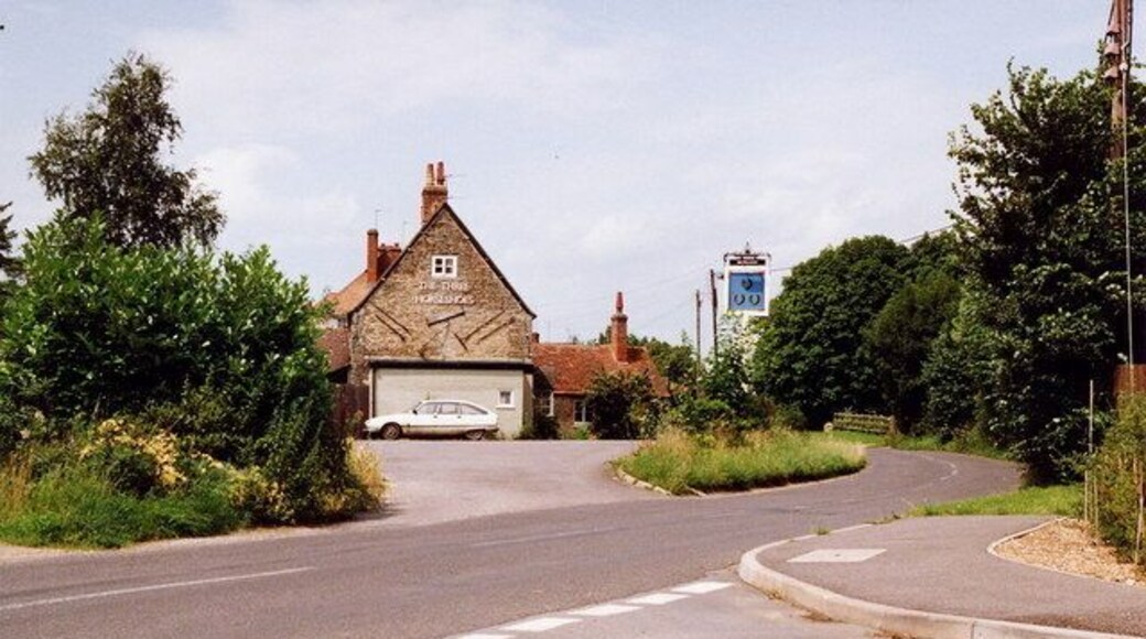 The Three Horseshoes, Appleton