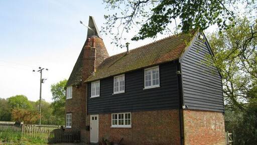 Hockley Oast, Warehorne, Kent