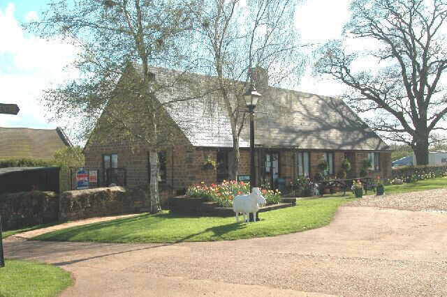 Bo-peep Farm Caravan Site. Site reception, located in the north west corner of the grid square with caravan and camping pitching areas to both east and west.