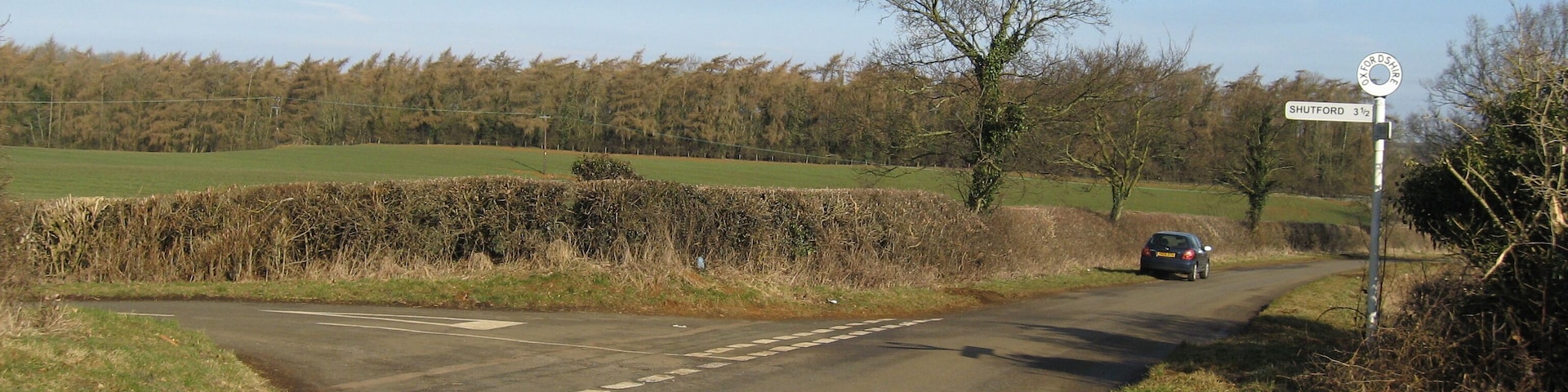 T-junction on the Wroxton to Horley Road