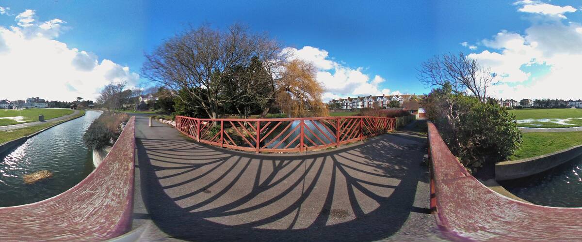 Panoramic view overlooking the lake.