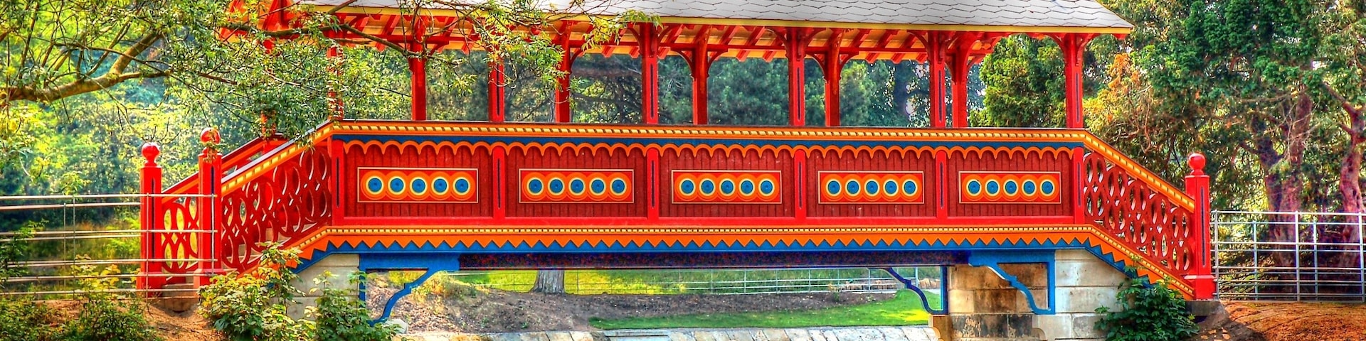 Swiss Bridge Wikidata has entry Q26497303 with data related to this item.