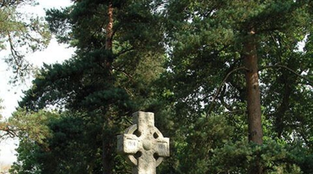 War Memorial. The memorial in the grounds of St Mary's Church, Little Hallingbury commemorates the fallen of World War I.