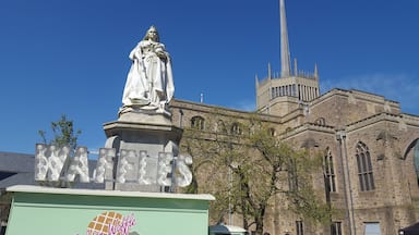 The Sky was blue today in Blackburn and Queen Vic was keen for a waffle. : )