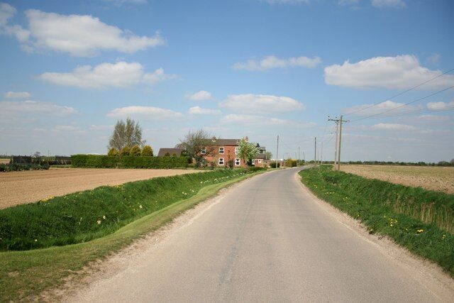 Pear Tree Farm Looking north along Lowfields Road at Benington West End