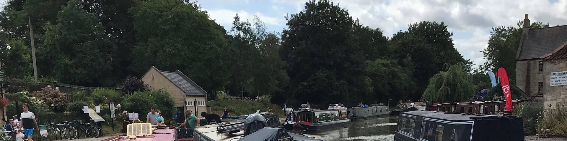 A lovely walk along the canal and lots to see, barns with artwork and nic nacs, canal boats, locks, tea rooms, pubs, river, railway lines and bridges.