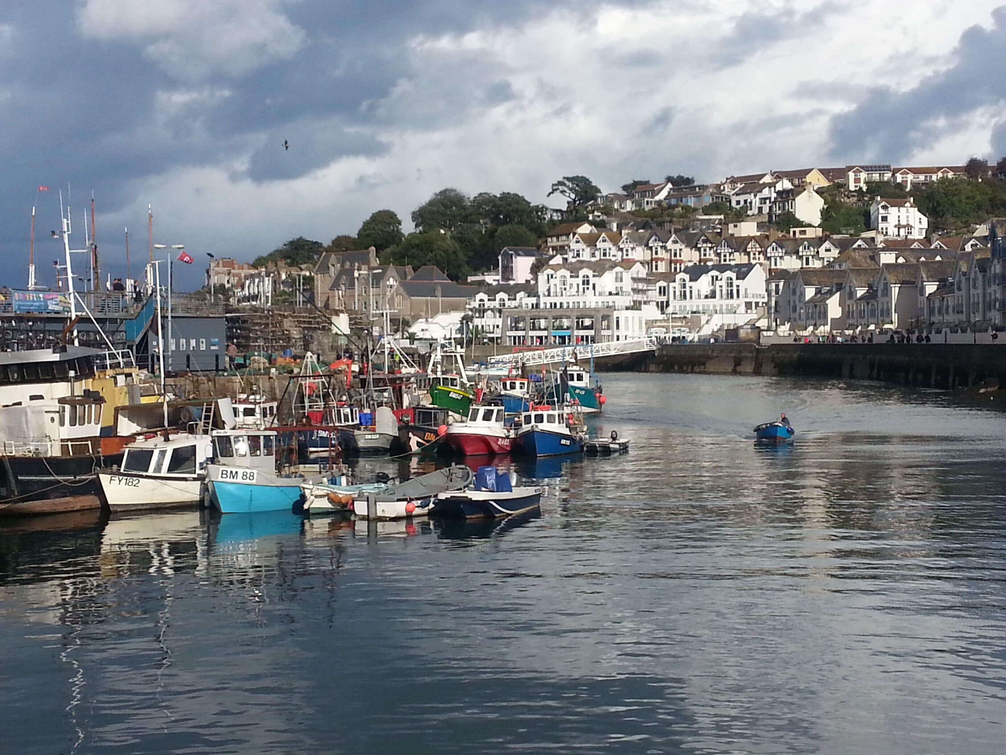 Fabulous place to see fishing boats of all sizes and shapes with great skies and reflections.
#BVSBlue