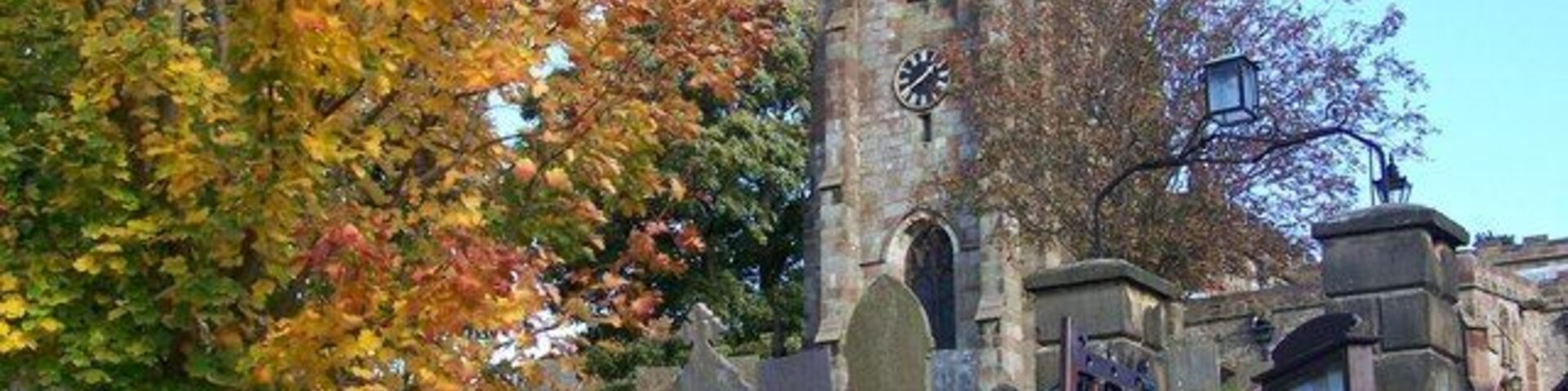 Hartington Church, graveyard and gateway