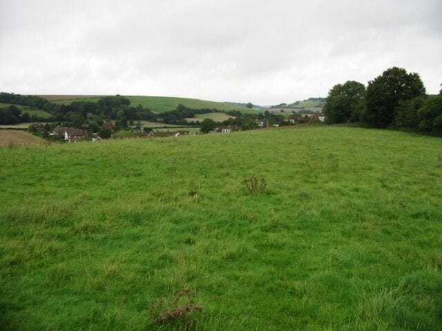 View from footpath towards Fairfield and Park Lane