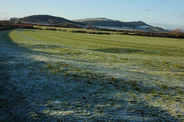 Dixton Hill and Oxenton Hill Dixton Hill and Oxenton Hill are two Cotswold outliers viewed here from Gretton.