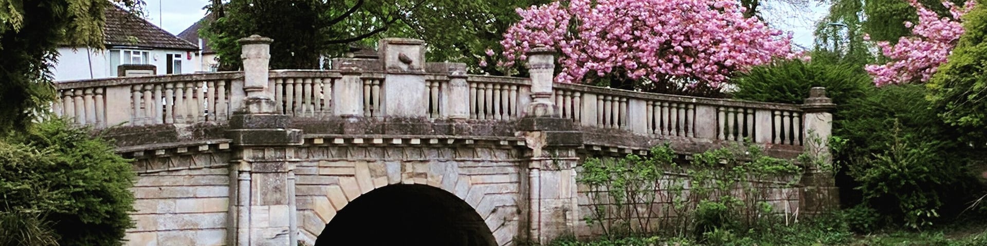 Picture perfect walk through the park. Well laid out paths and playgrounds for the kids as well as some spectacular views.
#LifeAtExpedia