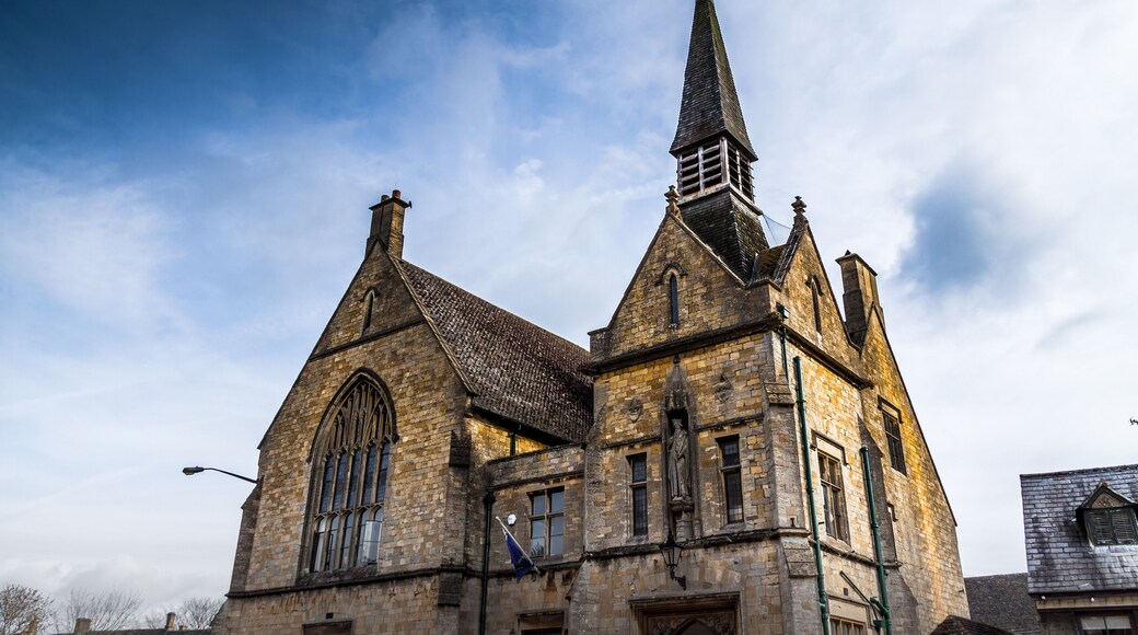 St Edward's Hall, Stow-on-the-World, in the Cotswolds Wikidata has entry Q26465306 with data related to this item.