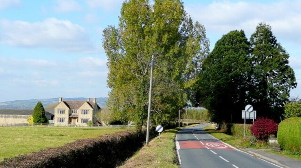 Road to Alderton Heading north from Gretton past Marlborough Farm.