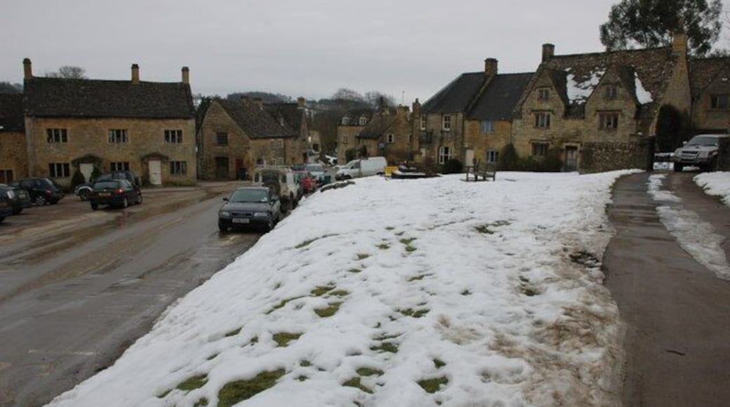 Guiting Power The centre of the village of Guiting Power.