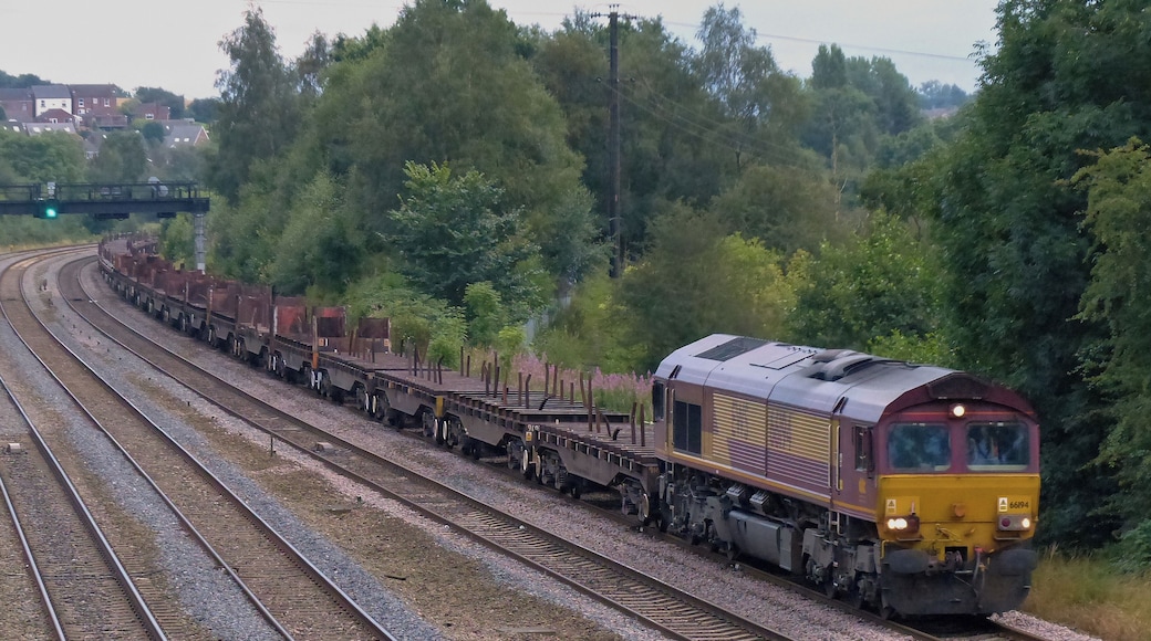 66194 passes Tupton working 6E66 Margam - Scunthorpe empty steel