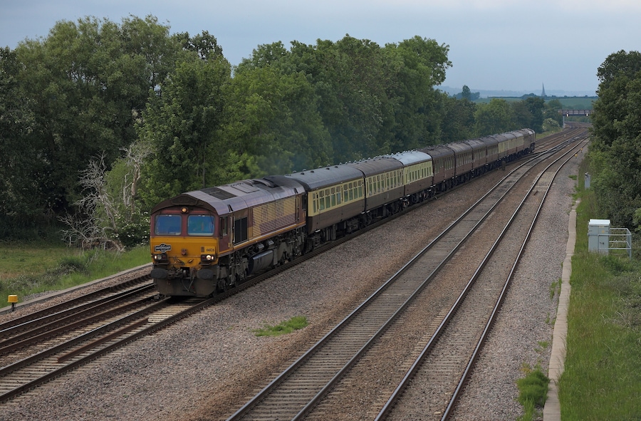 66126 passes Tupton working 1Z66 Buxton - Salisbury return charter