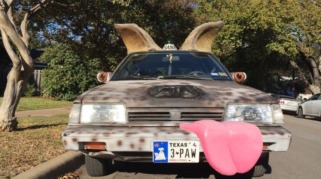 This made me paws. A crazy art car in Hyde Park.